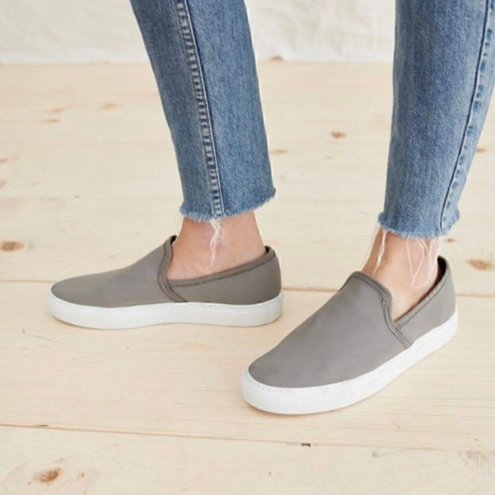 Jenni Kayne Lounger Nylon Sneakers in Charcoal Gray. Size EU 37 fits like 7.5
